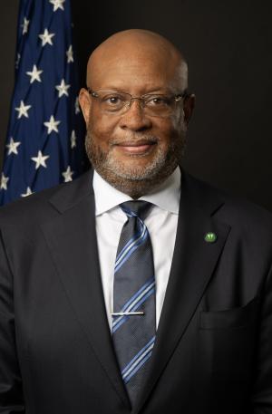 Portrait Anton Porter